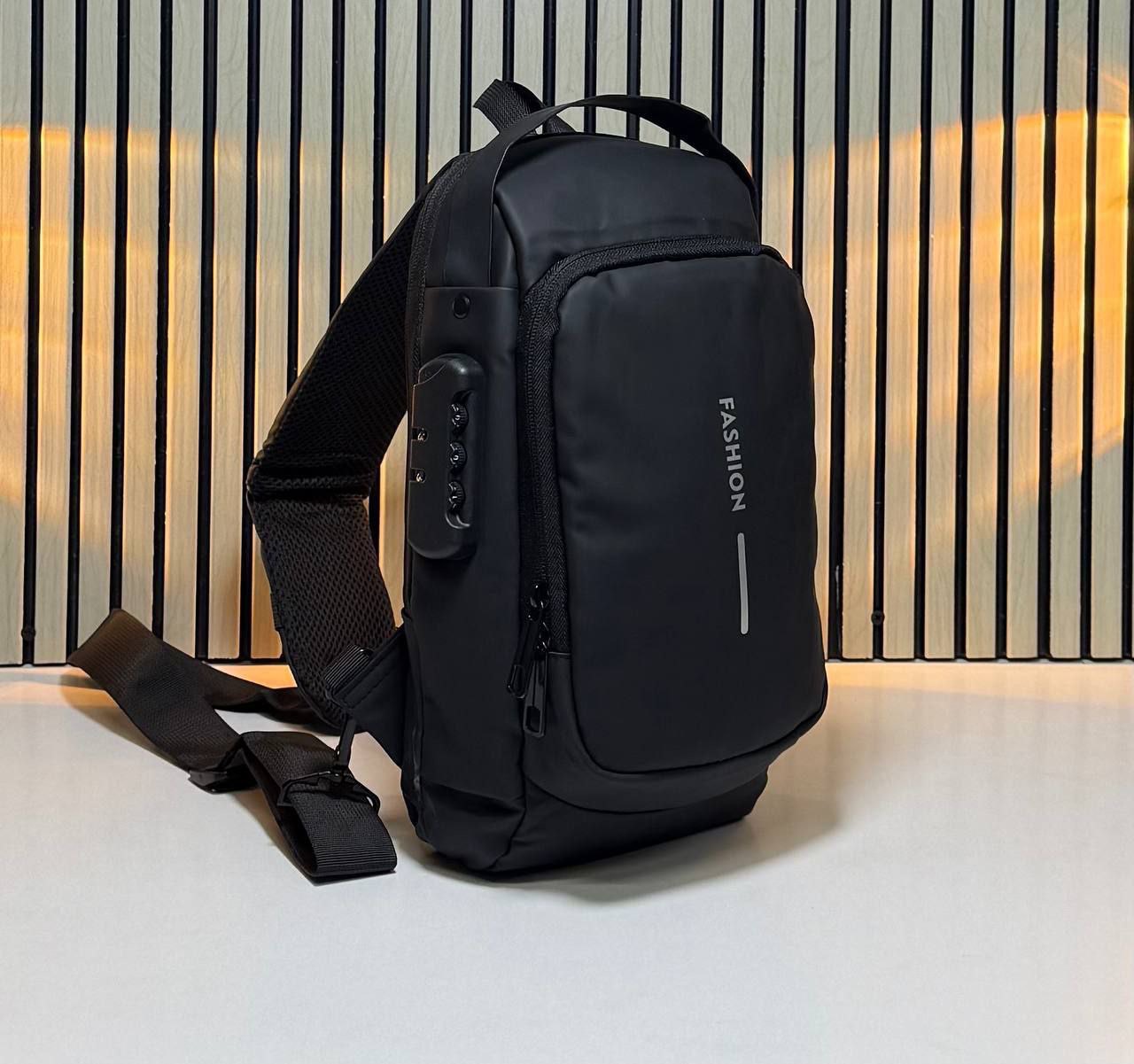 /public/uploads/photos/shares/Suzy bags/IMG_4288.jpeg